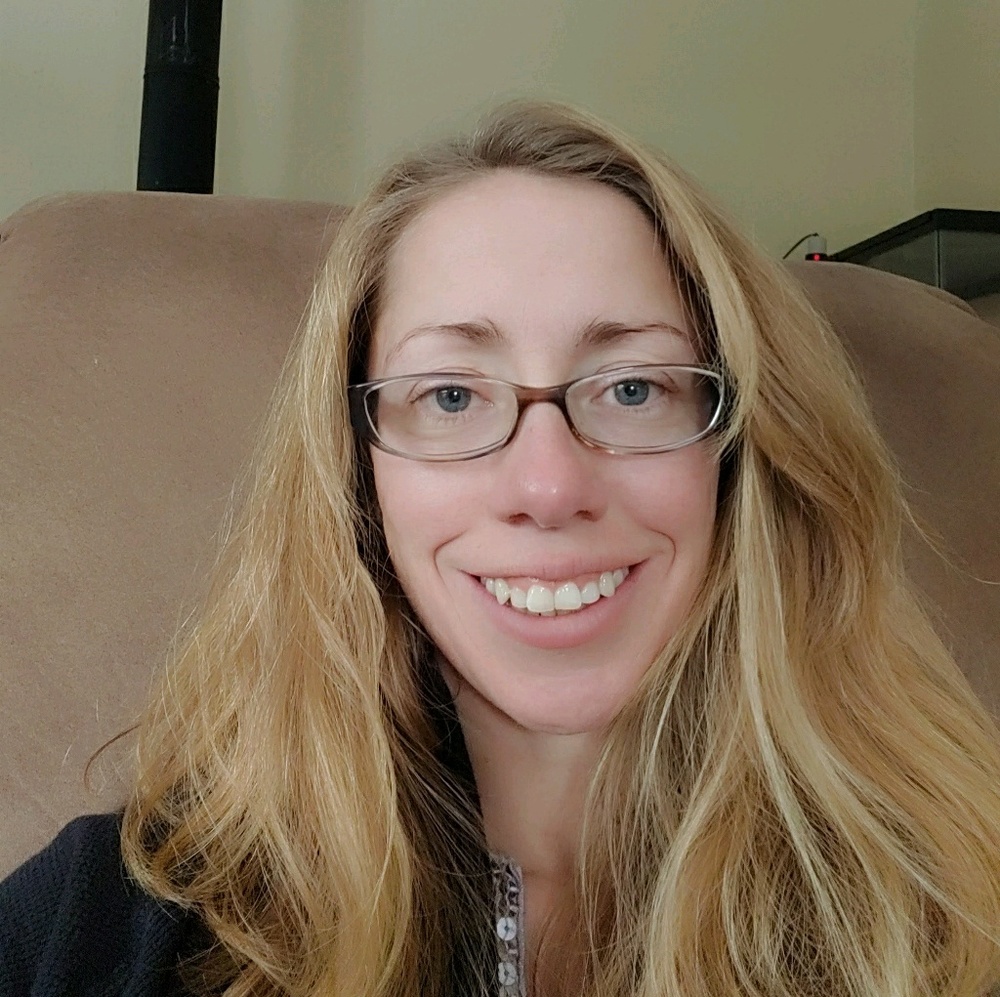 Meet your Posher, Corie